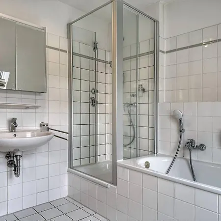 Appartement Stilvolle Maisonette In - Balkon & Gratis-parkplatz *