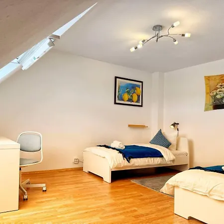 Stilvolle Maisonette In - Balkon & Gratis-parkplatz