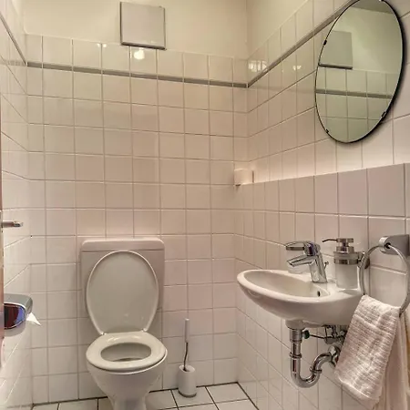Stilvolle Maisonette In - Balkon & Gratis-parkplatz * Neuss