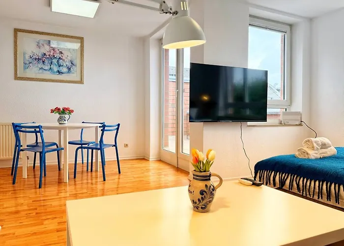 Stilvolle Maisonette In - Balkon & Gratis-parkplatz * Neuss