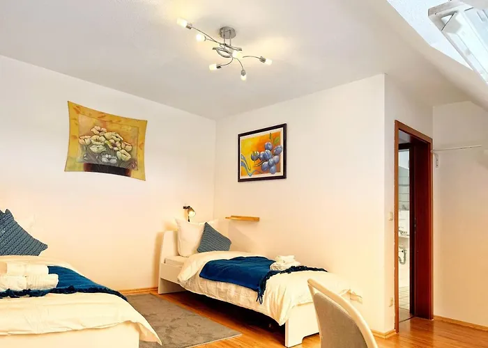 Stilvolle Maisonette In - Balkon & Gratis-parkplatz Lejlighed *