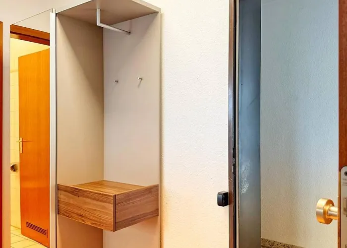 Lejlighed Stilvolle Maisonette In - Balkon & Gratis-parkplatz *