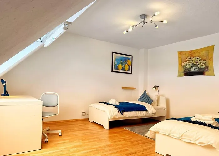 Stilvolle Maisonette In - Balkon & Gratis-parkplatz