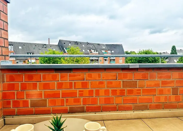 Lejlighed Stilvolle Maisonette In - Balkon & Gratis-parkplatz *